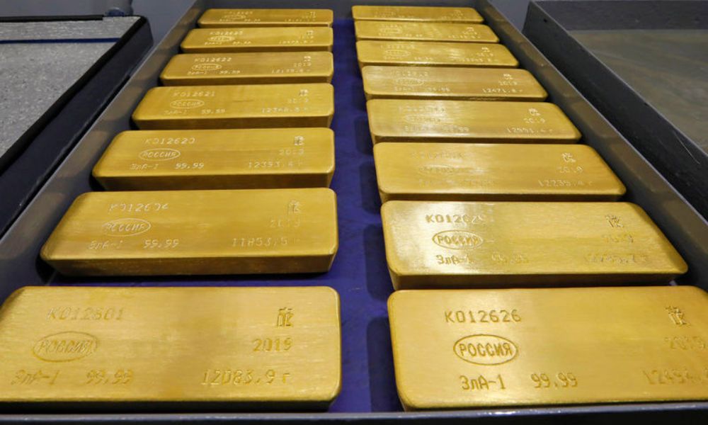 Gold rally cools amid Fed speculation, copper losses deepen